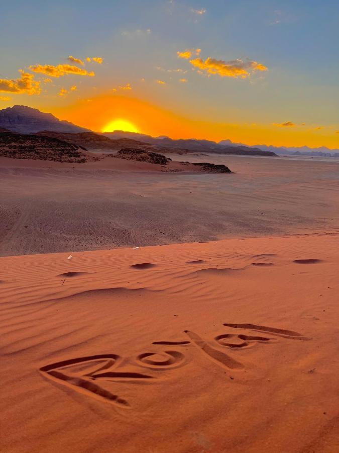 Royal Luxury Camp Hotel Wadi Rum Exterior foto